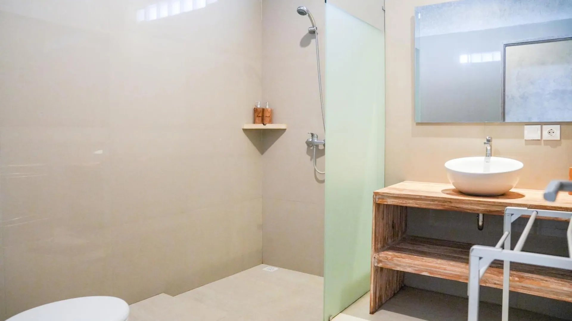 Utu Studio - Ubud Most Center 2Nd Fl With Kitchenette 0*, Ubud (Bali) Indonesia